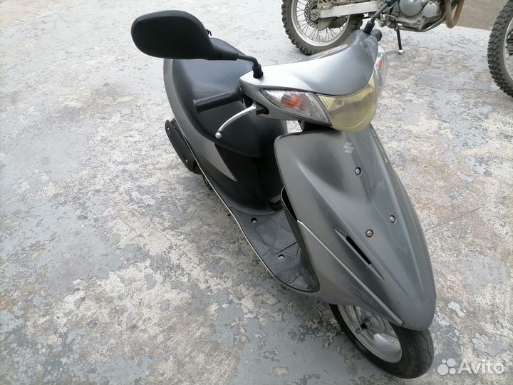 Suzuki address v50