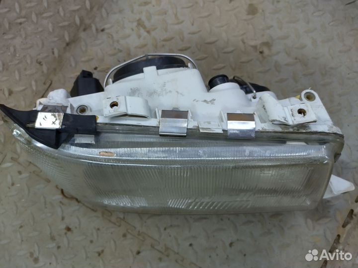 Фары моноблоки Ауди 80Б4