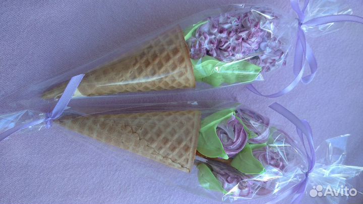 Букет цветов подарок безе