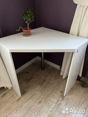 Рабочий стол угловой