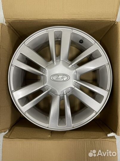 Новые оригинальные Ptalomay R16 LADA Vesta FL