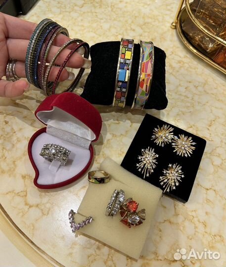 Бижутерия пакетом отдам цена за все