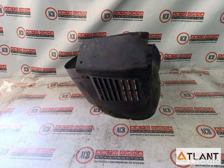 Подкрылок передний левый audi TT