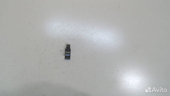 Петля двери Audi A8 (D4), 2011