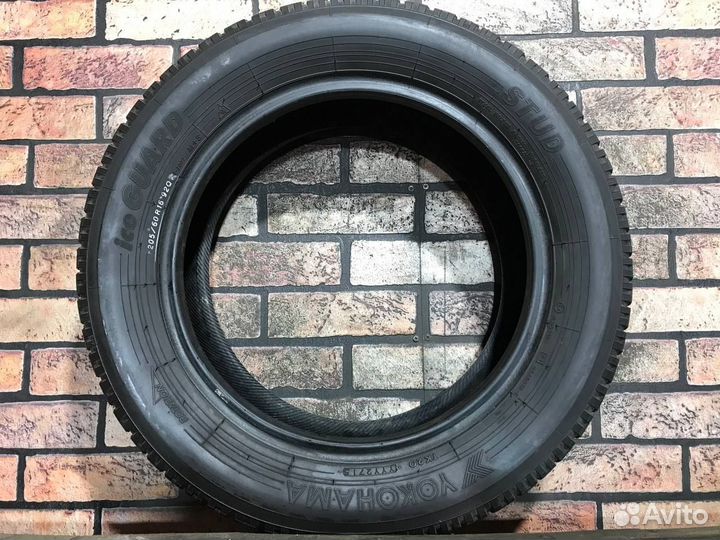 Yokohama Ice Guard Stud IG55 205/60 R16