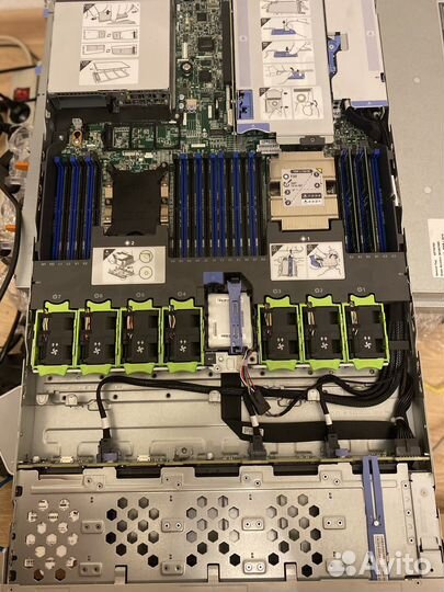 Сервер Cisco UCS C220 M5