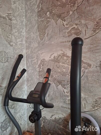 Эллиптический тренажер