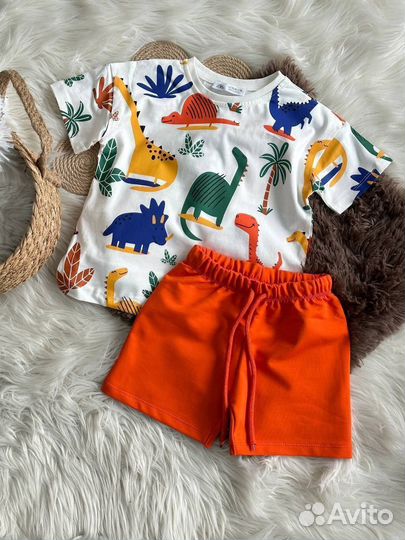 Футболка и шорты для мальчика 110 новые