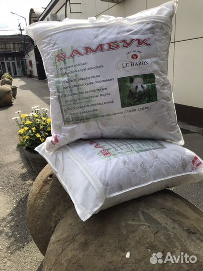 Подушка 70х70