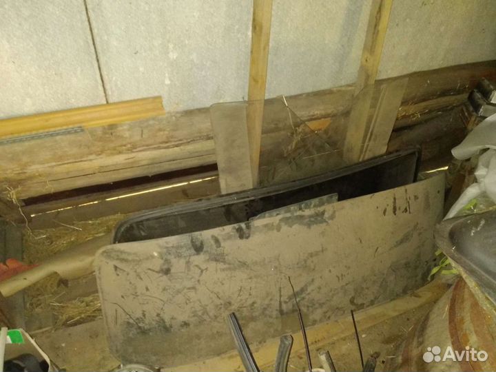 Стекла от передних дверей от ваз 2109-2115