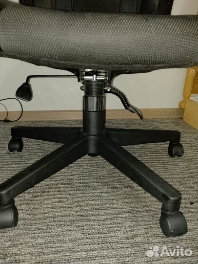 Компьютерное кресло новое