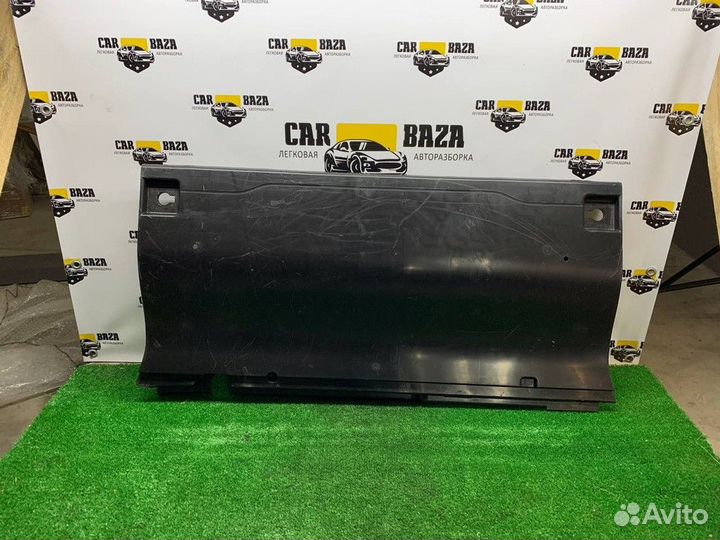 Пластик салона Mercedes-Benz C-class