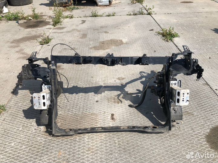 Телевизор передний Toyota Prius ZVW30