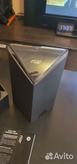 Коробка от Motorola razr 2019