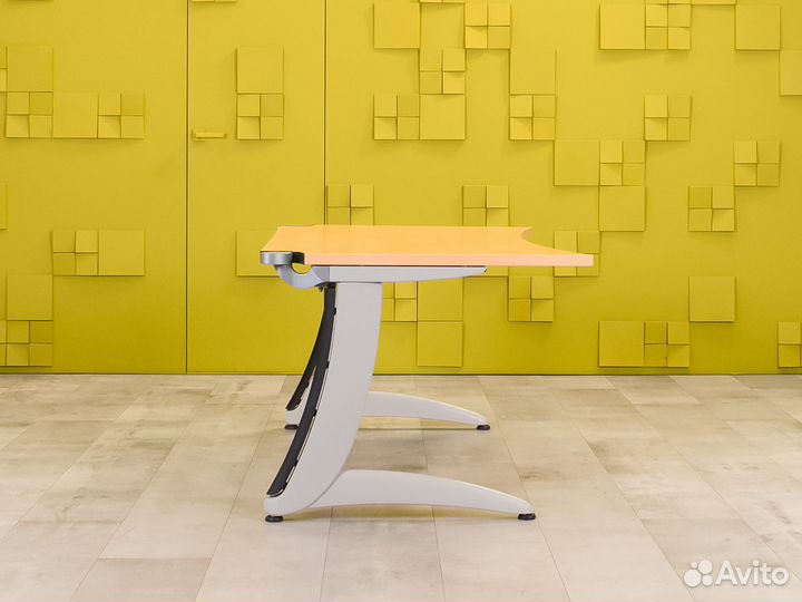 Эргономичный стол Steelcase Франция