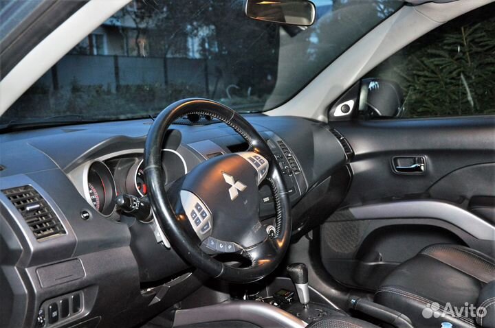 Mitsubishi Outlander 2.4 CVT, 2007, 200 000 км