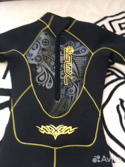 Гидрокостюм