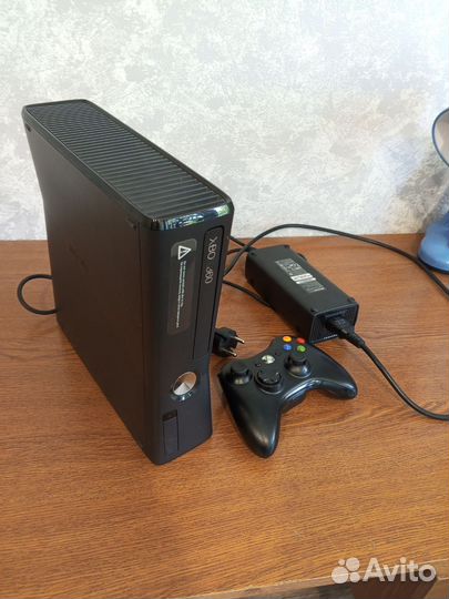 Xbox 360 slim не прошитый