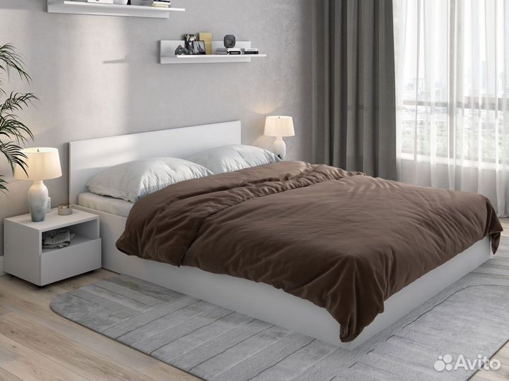 Кровать двуспальная белая 