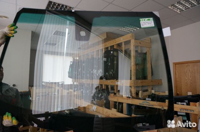 Лобовое стекло Opel Astra H 04- с датчиком дождя