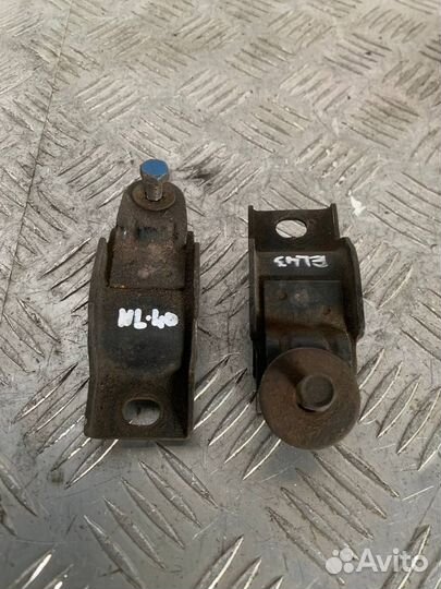 Кронштейн крепления радиатора двс Тойота Терцел/Ко