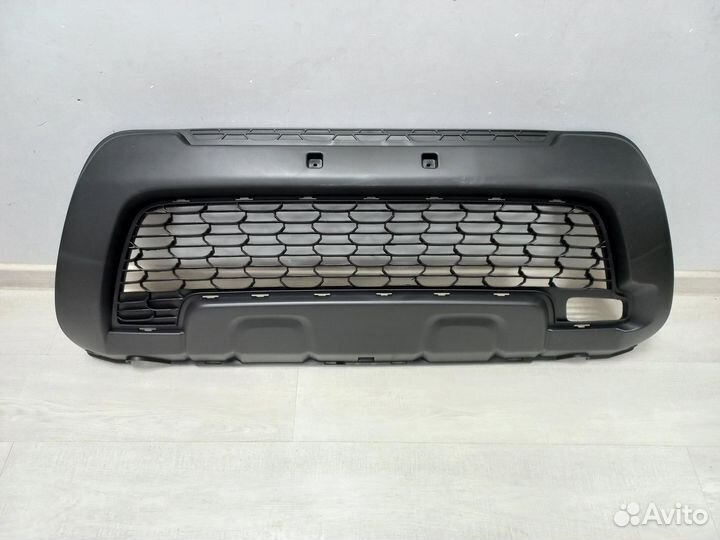 Решетка в бампер нижняя Renault Duster 1 2015-2020