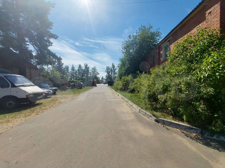 Здание, 1200 м²