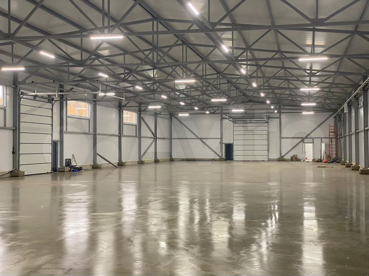 Склад / Производство, 1400 м² на уч. 5000 м²