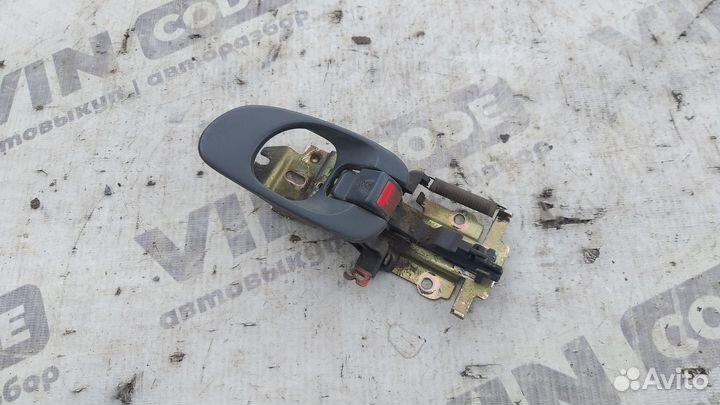 Ручка задней правой двери Kia Shuma 1