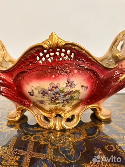 Старинное кашпо