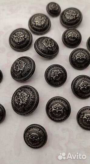 Пуговицы бренд