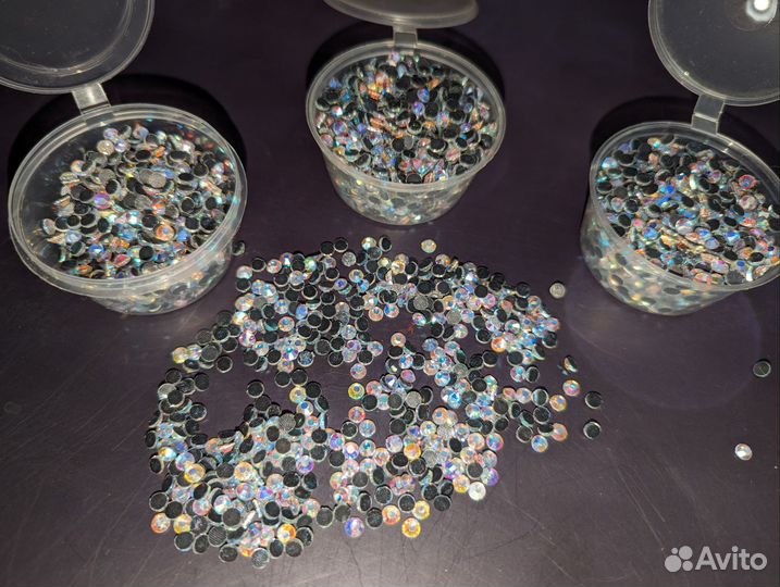 Стразы акриловые