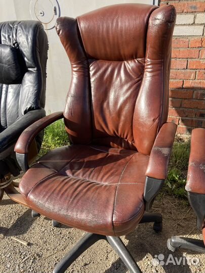 Офисное кресло руководителя бу кожаное