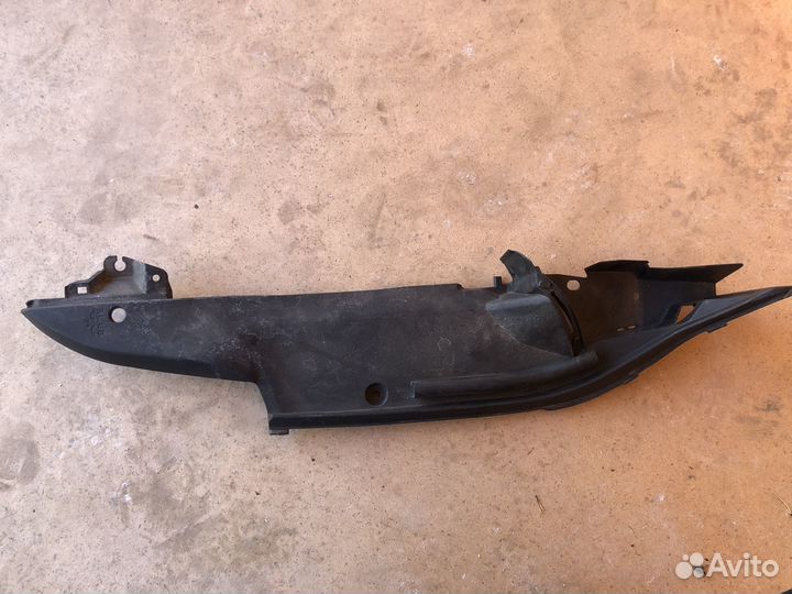 Накладка передняя правая Lехus rх450h