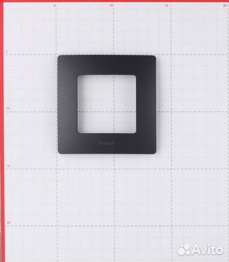 Рамка Etika 672581 одноместная универсальная антра