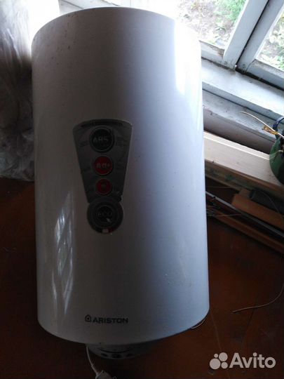 Водонагреватель накопительный электрический