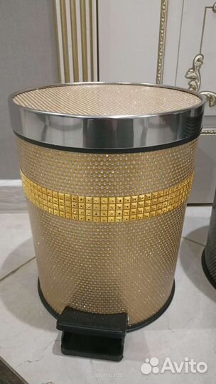 Новые мусорные ведра с педалью