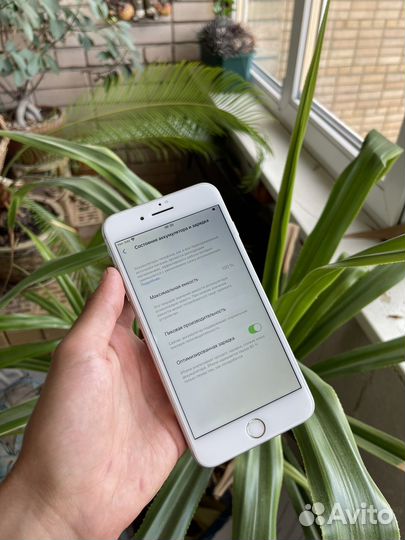 iPhone 8 Plus, 64 ГБ