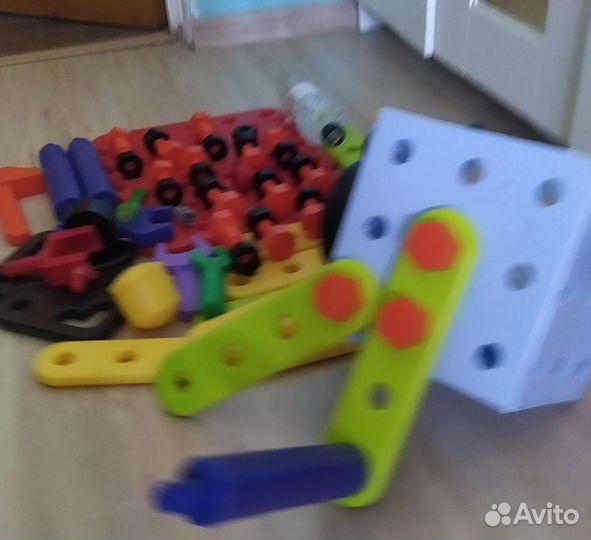 Конструктор на 80 предметов