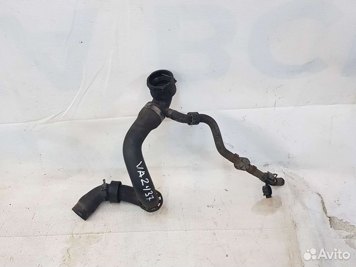 Патрубок радиатора верхний VW Touareg 2002-06