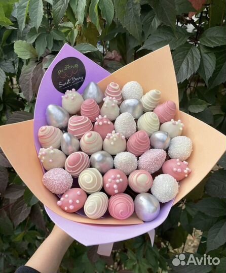 Клубника в шоколаде букеты