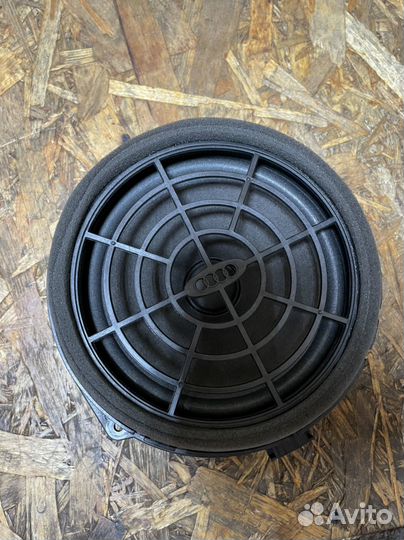 Динамик задний audi a4 b8