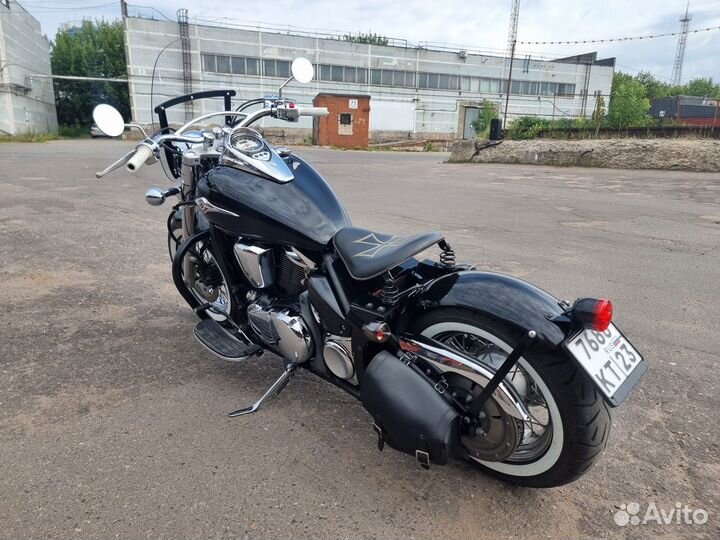 Kawasaki Vulcan 900 (VN900)