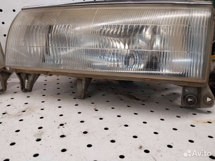 Фара L,r Toyota TownAce CR30 28-31 2203