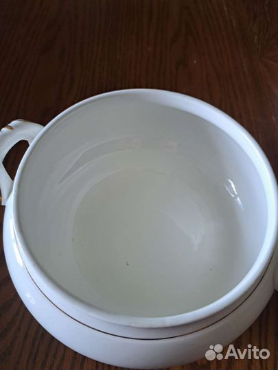 Супница, соусник,перечница, блюдо