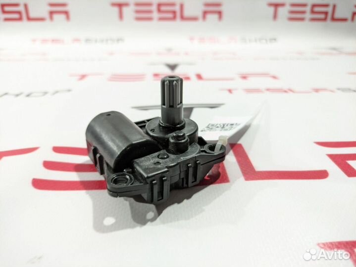 Сервопривод печки салона (печки) Tesla Model 3