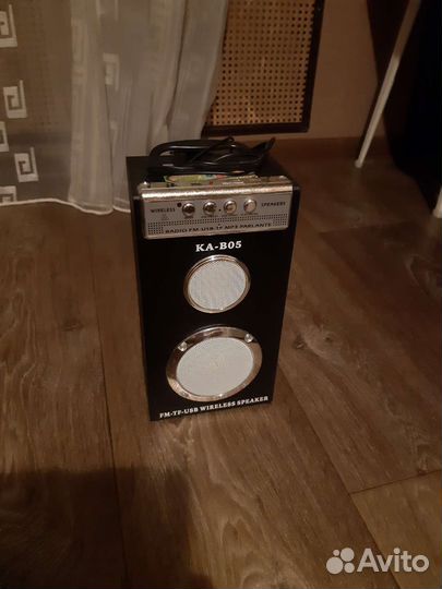 Портативная колонка с радио