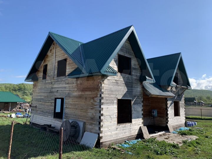 Дом 180 м² на участке 15 сот.