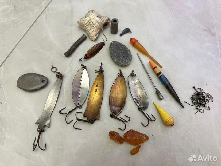 Крючки, приманки для рыбалки