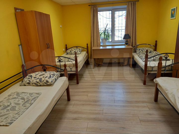 Комната 40 м², 1/9 эт.